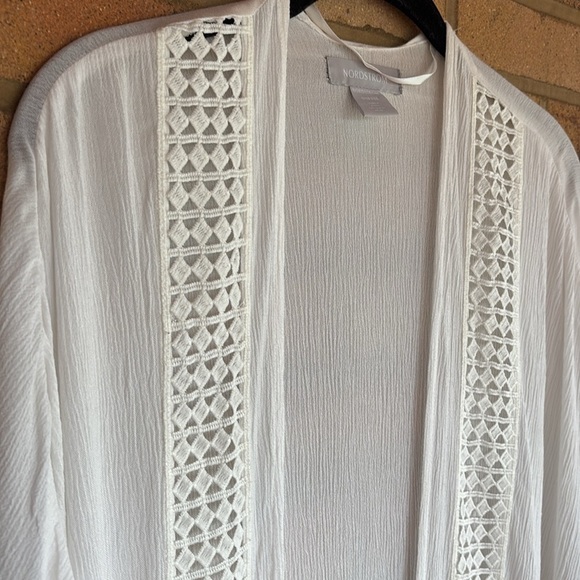 Nordstrom women’s white Textured Flowy open front kimono Large - Picture 2 of 7
